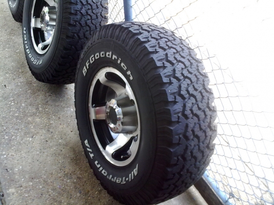 ขายยาง BF GOODRICH 31X10.50 R15  AT