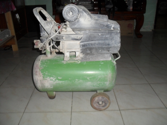 ขายปั๊มลมมือสอง ขนาด 2 hp  24 liter