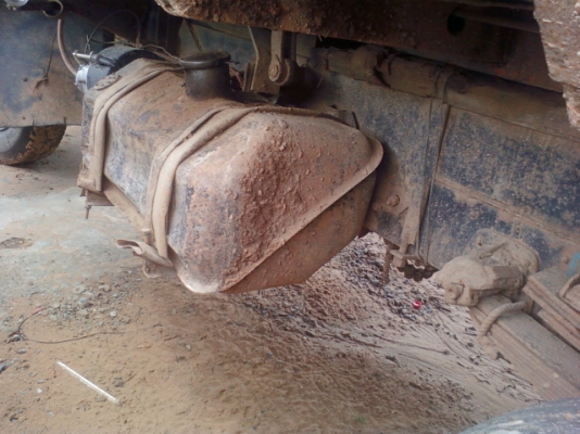 ต้องการขาย HINO KM310  เครื่องยนต์ 100 เพาเวอร์ เอฟ-หน้าหลังแล้ว ภาษีไม่ขาดต่อ แถมเครื่องยนต์ 1 เครื่อง