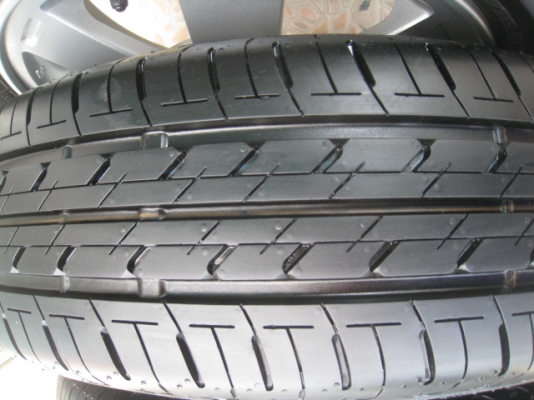 ขายล้อแม็ก Mitsubishi mirage 14"x4.5" et46 4รู100 +ยางปลายปี 12  (081-3747940)