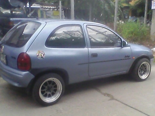 รถสวยๆคล่องตัว