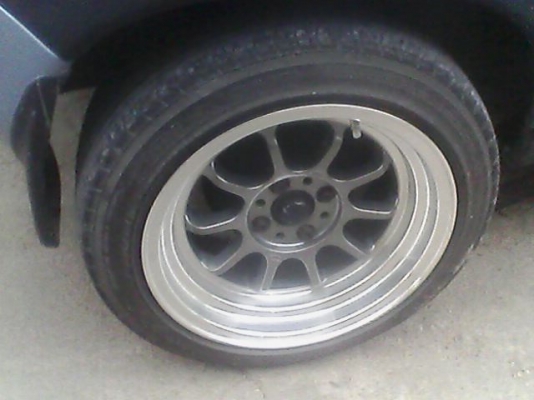 รถสวยๆคล่องตัว