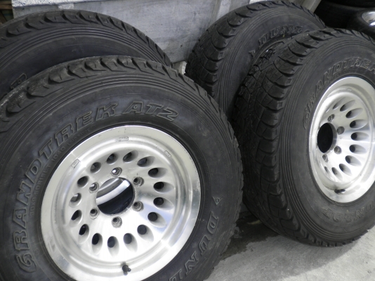 แม็ก15สวยๆ6รู139.7 ยางDUNLOP 30*9.5R15