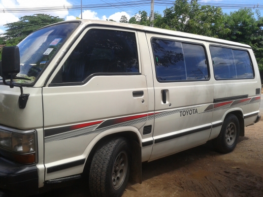 ขายรถตู้ TOYOTA ปี 31 (LH61V)(2L) เครื่องแน่น แรง ดี รถสวยๆ พร้อมโอน พร้อใช้งาน...