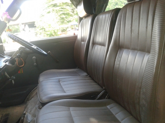 ขายรถตู้ TOYOTA ปี 31 (LH61V)(2L) เครื่องแน่น แรง ดี รถสวยๆ พร้อมโอน พร้อใช้งาน...