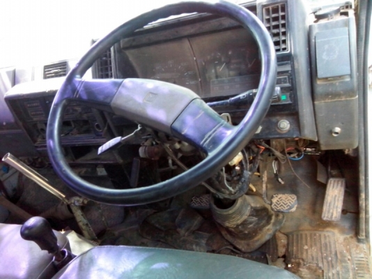 ขายด่วน Isuzu 6 ล้อ 3คิว เครื่อง 85 แรงหัว NKR ถูกสุดๆๆ