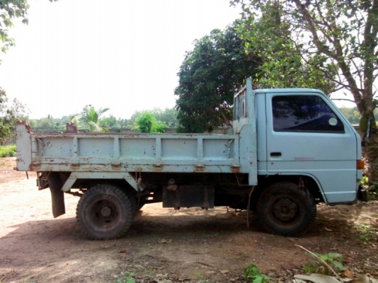 ขายด่วน Isuzu 6 ล้อ 3คิว เครื่อง 85 แรงหัว NKR ถูกสุดๆๆ