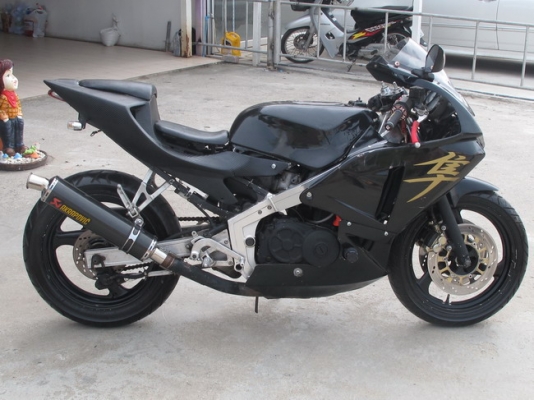 ขาย suzuki GSX400 ทะเบียนแท้ โอนขนส่ง พร้อมใช้ ยางใหม่ ท่อแต่ง