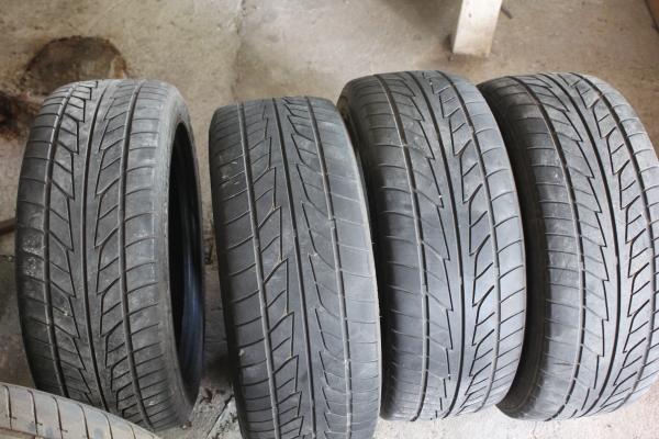 ขายยางNITTO NT555 195-50-15 ปลายปี09 4เส้น ถูกๆ 2500.-