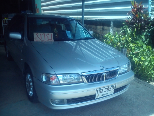 ขายด่วน NISSAN SUNNY SUPER SALOON  เครื่อง 1.6