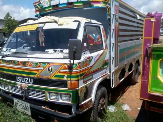 มาแล้วรถดั้มเกษตร ISUZU115Hp ลายสวยๆ