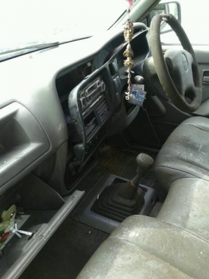 ISUZU Dagonleye หัวเดียว ตู้แห้ง