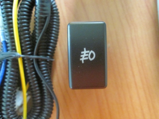 ขาย ชุดไฟตัดหมอกตัวเหลี่ยมข้าง RH ของ Dmax ปี 2003-2004 ขาย ชุดไฟตัดหมอกตัวเหลี่ยมข้าง RH ของ Dmax ปี 2003-2004