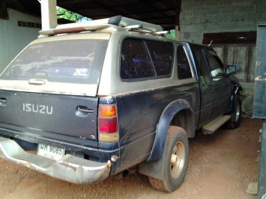 ขาย กระบะแค็ป มังกรทอง ISUZU SPACECAB 2.5 ปี39/96โฉม แป๊ะยิ้ม แท้ วางเครื่อง มังกร4JB1 2.8 (ลงเล่ม) แห้งดีไม่มีไอ แรงจริง ช่วงล่างแน่นคัสซีดี มีตำหนิหลังขวานิดหน่อย ตามรูป สีดีหน้า-หลังเดิม ภายในสวย คอนโซลครบ แอร์ พ.พาวเวอร์ ล้อแม็ก ยางสวย4เส้น 75/235/15
