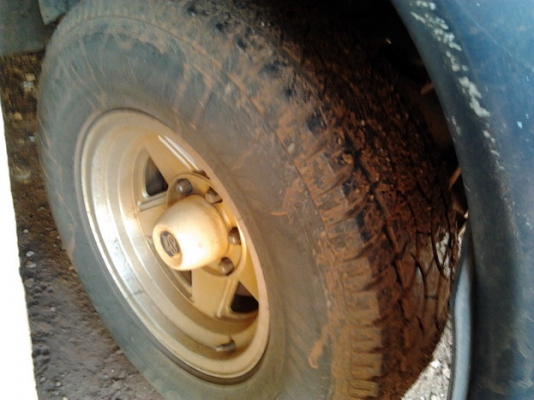 ขาย กระบะแค็ป มังกรทอง ISUZU SPACECAB 2.5 ปี39/96โฉม แป๊ะยิ้ม แท้ วางเครื่อง มังกร4JB1 2.8 (ลงเล่ม) แห้งดีไม่มีไอ แรงจริง ช่วงล่างแน่นคัสซีดี มีตำหนิหลังขวานิดหน่อย ตามรูป สีดีหน้า-หลังเดิม ภายในสวย คอนโซลครบ แอร์ พ.พาวเวอร์ ล้อแม็ก ยางสวย4เส้น 75/235/15