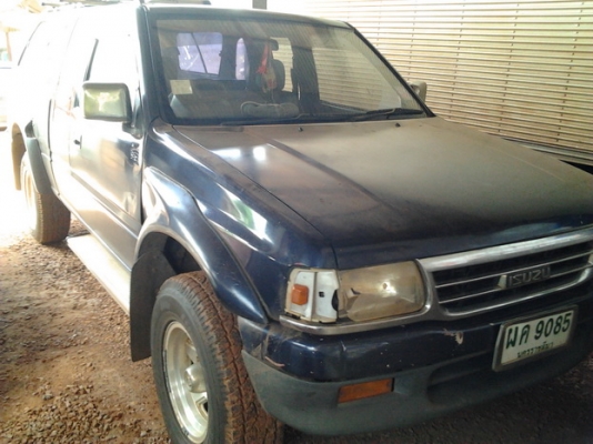 ขาย กระบะแค็ป มังกรทอง ISUZU SPACECAB 2.5 ปี39/96โฉม แป๊ะยิ้ม แท้ วางเครื่อง มังกร4JB1 2.8 (ลงเล่ม) แห้งดีไม่มีไอ แรงจริง ช่วงล่างแน่นคัสซีดี มีตำหนิหลังขวานิดหน่อย ตามรูป สีดีหน้า-หลังเดิม ภายในสวย คอนโซลครบ แอร์ พ.พาวเวอร์ ล้อแม็ก ยางสวย4เส้น 75/235/15