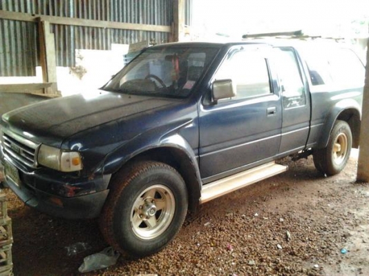 ขาย กระบะแค็ป มังกรทอง ISUZU SPACECAB 2.5 ปี39/96โฉม แป๊ะยิ้ม แท้ วางเครื่อง มังกร4JB1 2.8 (ลงเล่ม) แห้งดีไม่มีไอ แรงจริง ช่วงล่างแน่นคัสซีดี มีตำหนิหลังขวานิดหน่อย ตามรูป สีดีหน้า-หลังเดิม ภายในสวย คอนโซลครบ แอร์ พ.พาวเวอร์ ล้อแม็ก ยางสวย4เส้น 75/235/15