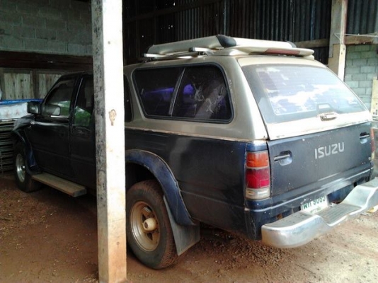 ขาย กระบะแค็ป มังกรทอง ISUZU SPACECAB 2.5 ปี39/96โฉม แป๊ะยิ้ม แท้ วางเครื่อง มังกร4JB1 2.8 (ลงเล่ม) แห้งดีไม่มีไอ แรงจริง ช่วงล่างแน่นคัสซีดี มีตำหนิหลังขวานิดหน่อย ตามรูป สีดีหน้า-หลังเดิม ภายในสวย คอนโซลครบ แอร์ พ.พาวเวอร์ ล้อแม็ก ยางสวย4เส้น 75/235/15