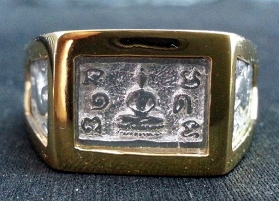 หลวงปู่ดู่ หลายรายการ