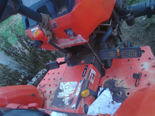 ขายด่วน..รถไถ KUBOTA L3408 ไมล์ 2,529 ชั่วโมง รถสวยพร้อมใช้ มีทะเบียนครบ.