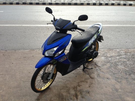 ฮอนด้า คลิ๊ก 110cc ปี 51 เครื่องดี สีสวย ทะเบียนไม่ขาด ชุดโอนครบ