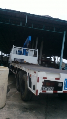 ขายรถบรรทุก 10 ล้อ NISSAN UD พร้อมเฮี้ยบเครน 4.5 ตัน พื้นเรียบ สวย ขายรถบรรทุก 10 ล้อ NISSAN UD พร้อมเฮี้ยบเครน 4.5 ตัน พื้นเรียบ สวย