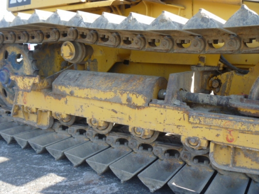 ขายด่วนรถแทรคเตอร์ตีนตะขาบ ใบมีดสไลด์ 6 ทิศทาง  D20P-7E  ซีเรียล 81xxx  นำเข้าเองจากญี่ปุ่นยังไม่เคยใช้งานในไทย สภาพสวย