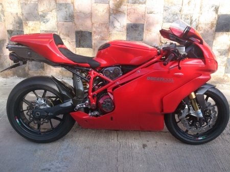 ขาย Ducati 999s ของเเต่งทั้งคัน รถศูนย์ทองหล่อ 485,000