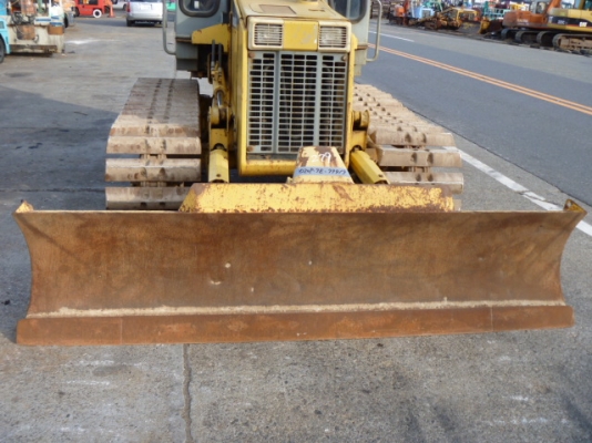 ขายด่วนรถแทรคเตอร์ตีนตะขาบมีเก๋ง  D20P-7E  ซีเรียล 79XXX  นำเข้าเองจากญี่ปุ่นยังไม่เคยใช้งานในไทย สภาพสวย