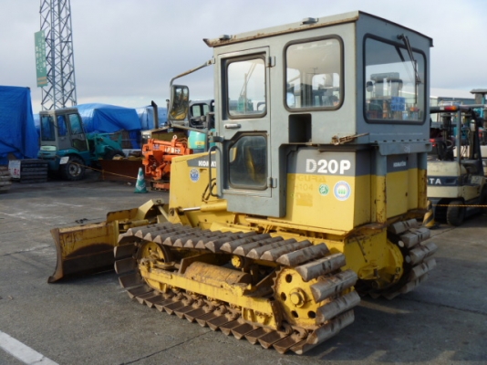 ขายด่วนรถแทรคเตอร์ตีนตะขาบมีเก๋ง  D20P-7E  ซีเรียล 79XXX  นำเข้าเองจากญี่ปุ่นยังไม่เคยใช้งานในไทย สภาพสวย