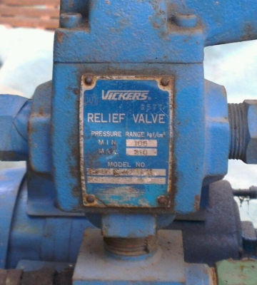 Sell> เลื่อยสายพาน จับชิ้นงานได้ 300 mm ครับ ญี่ปุ่นแท้ๆครับ SUGIMOTO (ราคาถูก)