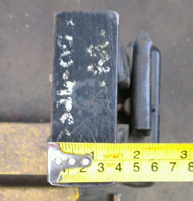 Sell> ขาย "งา โฟล์คลิฟท์" 1.1 เมตร ครับ ไม่แน่ใจว่ายี่ห้ออะไร แต่น่าจะเป็น 2.0 กับ 2.5 ตันครับ