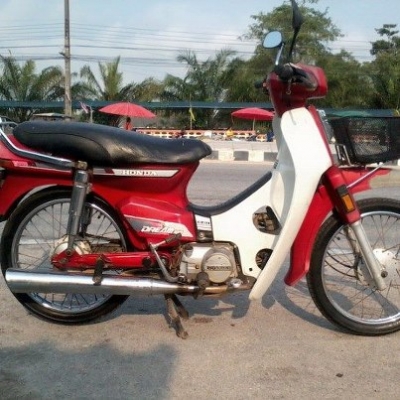 ฮอนด้าดรีม 100 cc เครื่องดี สตาทติดง่าย ภาษีไม่ขาด ชุดโอนครบ