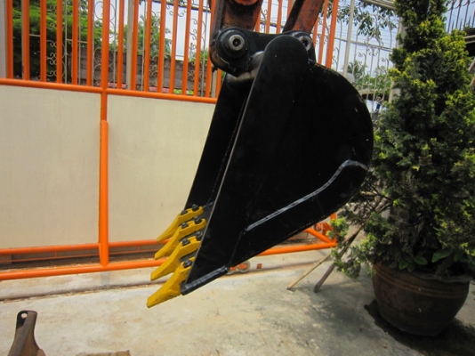 ขาย รถขุดเล็ก HITACHI รุ่น EX30 แทร็กเหล็ก มือสองญี่ปุ่น