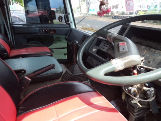 ขายรถ6ล้ออีซูซุร็อก 175แรง เบรกทิฟฟี เพาเวอร์ ยาง8.25