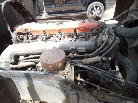 ขายรถ6ล้ออีซูซุร็อก 175แรง เบรกทิฟฟี เพาเวอร์ ยาง8.25