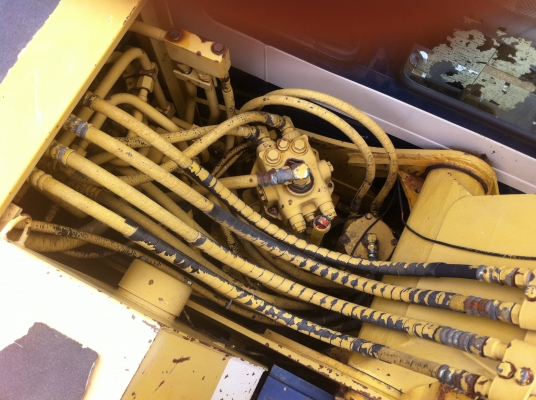 ขายด่วน KOMATSU PC60-6  เก่าญี่ปุ่นยังไม่เคยใช้งานในไทย สภาพสวย เครื่องปั้มดี