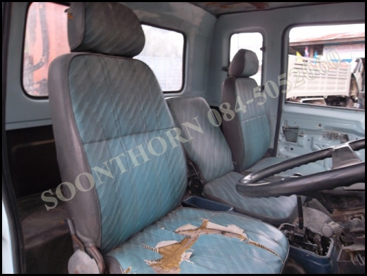 ขายด่วน รถบรรทุก 6 ล้อ ISUZU ROCKY 145 แรง พร้อมเครน 3 ตัน 3 ปลอก รถพร้อมใช้งาน ราคาสุดคุ้ม