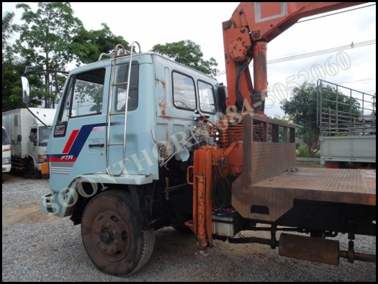 ขายด่วน รถบรรทุก 6 ล้อ ISUZU ROCKY 145 แรง พร้อมเครน 3 ตัน 3 ปลอก รถพร้อมใช้งาน ราคาสุดคุ้ม