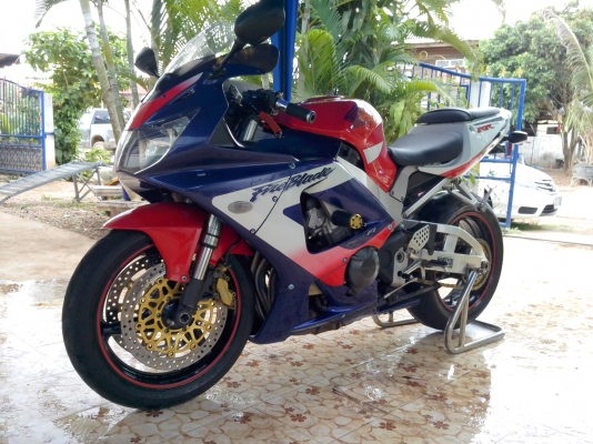 (ลดด่วน)ขายCBR929อินวอยสรรพสามิตแท้ปี2001 เครื่องดี ราคาถูกๆ (ลดด่วน)ขายCBR929อินวอยสรรพสามิตแท้ปี2001 เครื่องดี ราคาถูกๆ