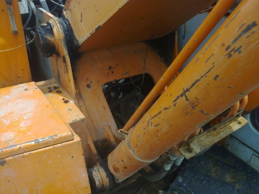 ฝากขายแม็คโค HITACHI EX200-2 ฝากขายแม็คโค HITACHI EX200-2