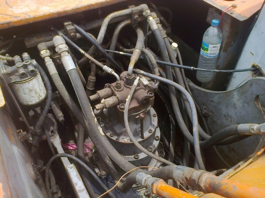 ฝากขายแม็คโค HITACHI EX200-2 ฝากขายแม็คโค HITACHI EX200-2