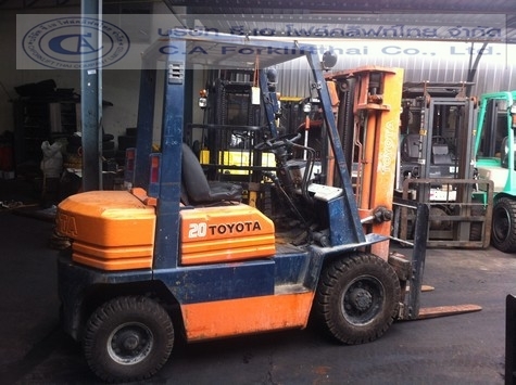 ขายรถ โฟล์คลิฟท์ TOYOTA รุ่น 5-FD20