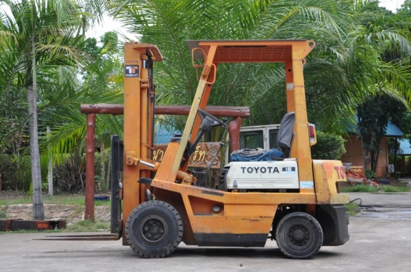 ขายFORKLIFT TOYOTA FG15 สภาพสวยเดิมจากญี่ปุ่น 89,000เท่านั้น!!