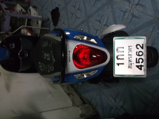 ขายฮอนด้าสกู๊ปปี้ไอ ปี2012-2013 สีน้ำเงิน ขาว