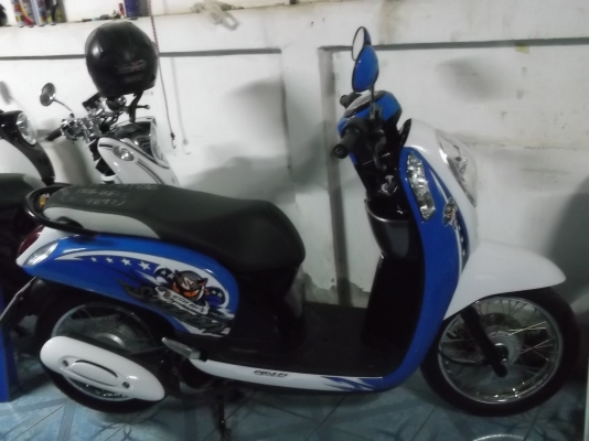ขายฮอนด้าสกู๊ปปี้ไอ ปี2012-2013 สีน้ำเงิน ขาว