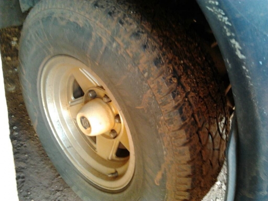 ISUZU TFR มังกรทอง SPACECAB SL 2.8 MT ปี 39 แป๊ะยิ้ม รถบ้านสภาพดีพร้อมใช้งาน กระบะมีหลังคาแคร์รี่บอยให้ครบพร้อม เครื่องแห้งแรงดีไม่เยิ้ม ภายในเก๋งคอนโซลสวยครบ แอร์ พวงมาลัยเพาเวอร์ ช่วงล่างแน่นคัชซีสวย ล้อแม็กลายสวย ยางสภาพดี 70\% พร้อมใช้งาน เอกสารทะเบียน