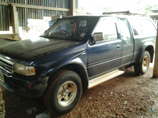 ISUZU TFR มังกรทอง SPACECAB SL 2.8 MT ปี 39 แป๊ะยิ้ม รถบ้านสภาพดีพร้อมใช้งาน กระบะมีหลังคาแคร์รี่บอยให้ครบพร้อม เครื่องแห้งแรงดีไม่เยิ้ม ภายในเก๋งคอนโซลสวยครบ แอร์ พวงมาลัยเพาเวอร์ ช่วงล่างแน่นคัชซีสวย ล้อแม็กลายสวย ยางสภาพดี 70\% พร้อมใช้งาน เอกสารทะเบียน