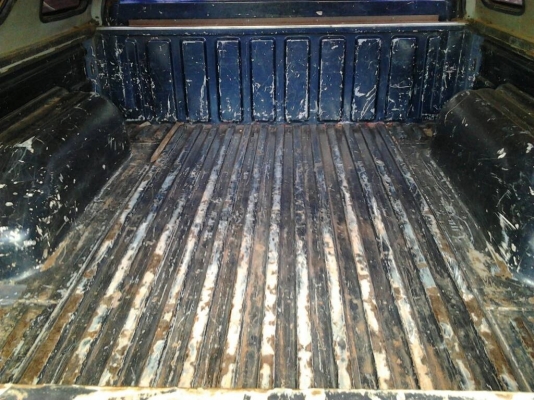 ISUZU TFR มังกรทอง SPACECAB SL 2.8 MT ปี 39 แป๊ะยิ้ม รถบ้านสภาพดีพร้อมใช้งาน กระบะมีหลังคาแคร์รี่บอยให้ครบพร้อม เครื่องแห้งแรงดีไม่เยิ้ม ภายในเก๋งคอนโซลสวยครบ แอร์ พวงมาลัยเพาเวอร์ ช่วงล่างแน่นคัชซีสวย ล้อแม็กลายสวย ยางสภาพดี 70\% พร้อมใช้งาน เอกสารทะเบียน