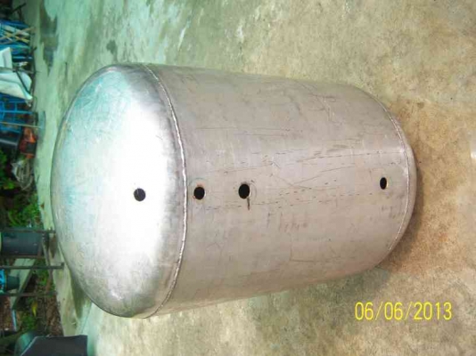 ถังพักนํ้าใบใหญ่